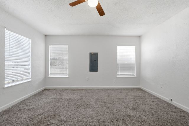 2212 Lea Crest Drive, Dallas, TX 75216