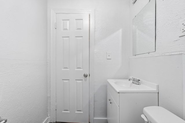 2212 Lea Crest Drive, Dallas, TX 75216