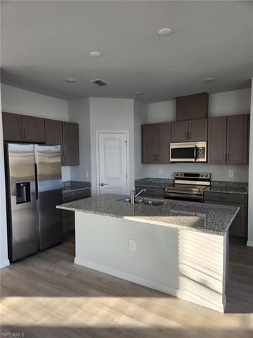 4101 NE 23rd AVE, Cape Coral, FL 33909