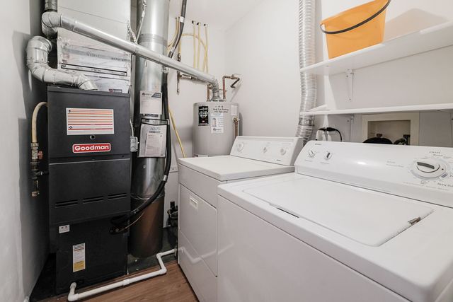 1529 Keystone Court, Elgin, IL 60120