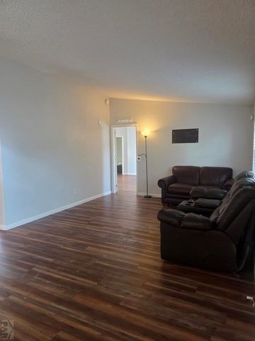 970 S Tolstoi Dr, Pueblo West, CO 81007