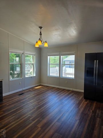 970 S Tolstoi Dr, Pueblo West, CO 81007