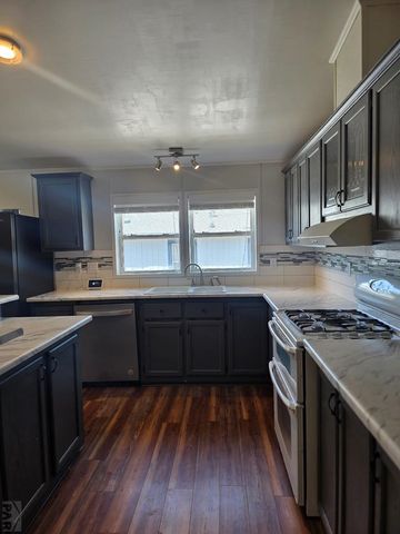 970 S Tolstoi Dr, Pueblo West, CO 81007