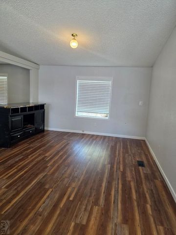 970 S Tolstoi Dr, Pueblo West, CO 81007