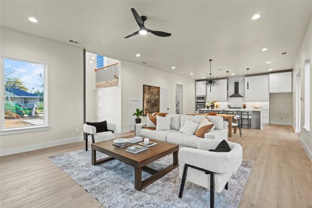 2825 Dorris Street, Dallas, TX 75215