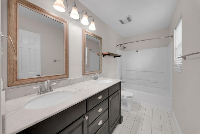 106 Bolton Way W, Livingston, TX 77351