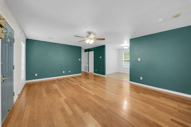106 Bolton Way W, Livingston, TX 77351
