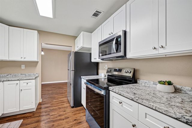 2013 Terrace Lane, Baytown, TX 77520