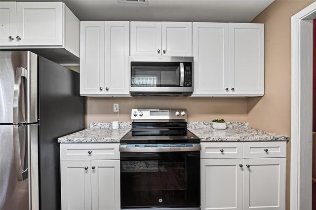 2013 Terrace Lane, Baytown, TX 77520