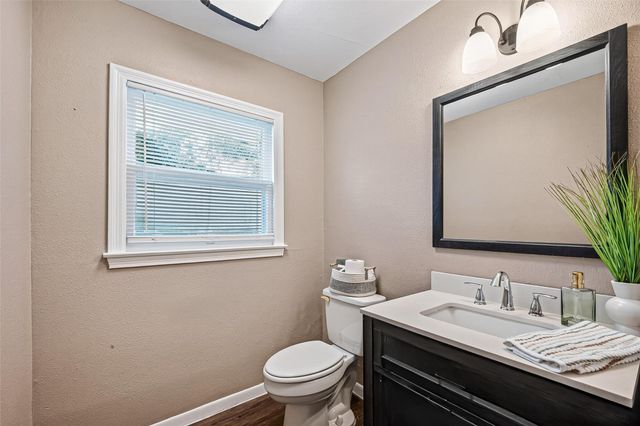 2013 Terrace Lane, Baytown, TX 77520