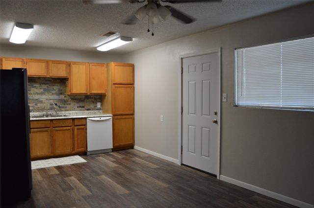 2013 Terrace Lane, Baytown, TX 77520