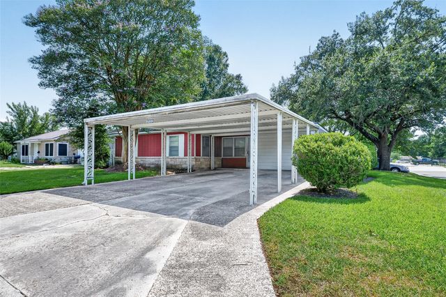 2013 Terrace Lane, Baytown, TX 77520