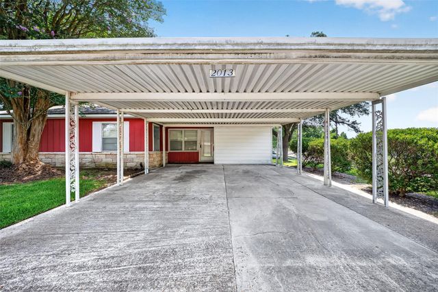 2013 Terrace Lane, Baytown, TX 77520