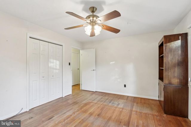 70 OAKWOOD DR, Medford, NJ 08055