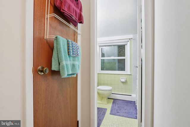 70 OAKWOOD DR, Medford, NJ 08055