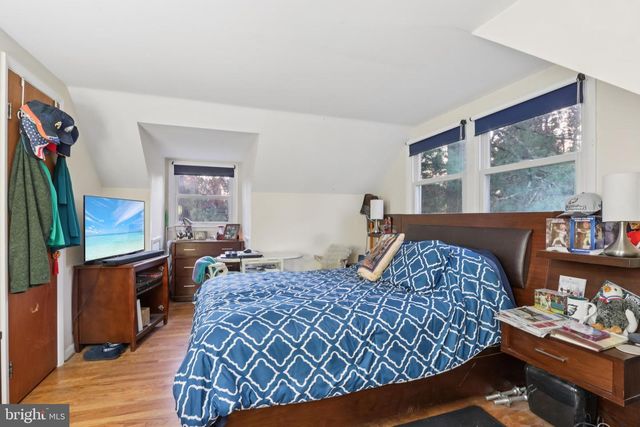 70 OAKWOOD DR, Medford, NJ 08055