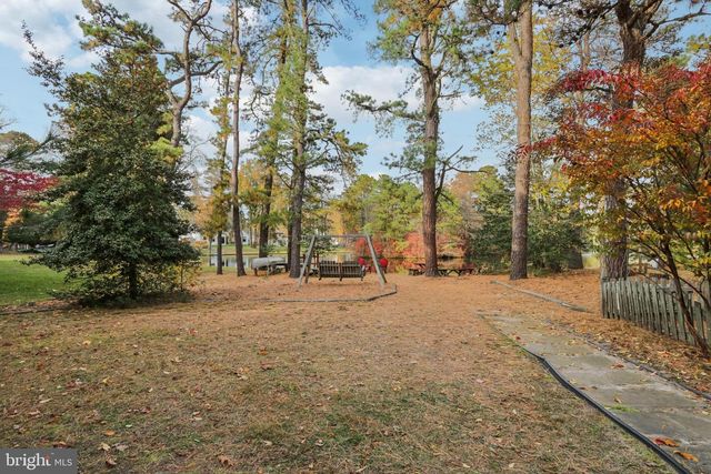 70 OAKWOOD DR, Medford, NJ 08055