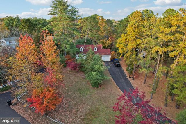 70 OAKWOOD DR, Medford, NJ 08055