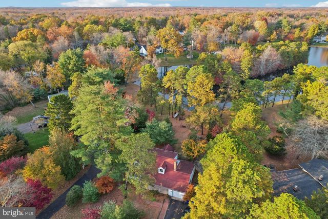 70 OAKWOOD DR, Medford, NJ 08055