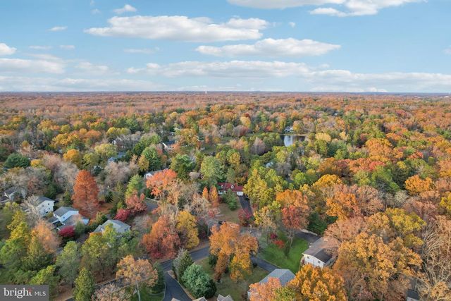 70 OAKWOOD DR, Medford, NJ 08055