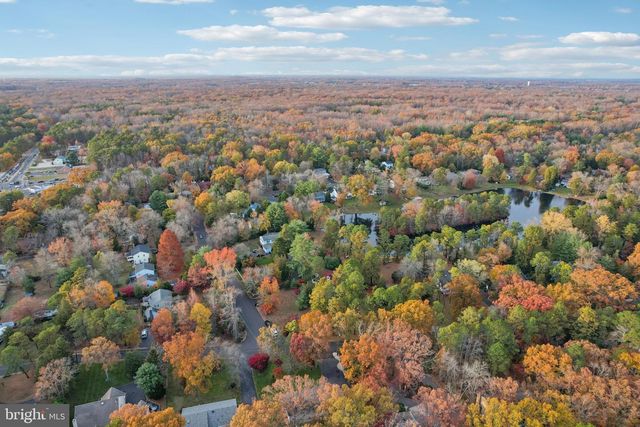 70 OAKWOOD DR, Medford, NJ 08055