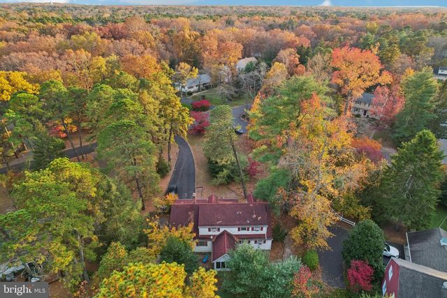 70 OAKWOOD DR, Medford, NJ 08055