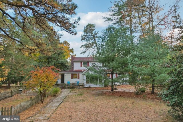 70 OAKWOOD DR, Medford, NJ 08055