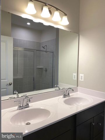 1110 SPUR LN, Fredericksburg, VA 22401