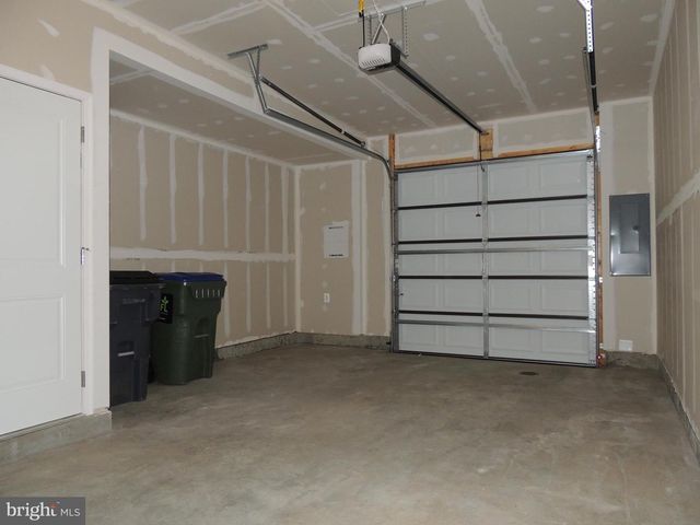 1110 SPUR LN, Fredericksburg, VA 22401