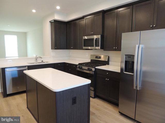 1110 SPUR LN, Fredericksburg, VA 22401