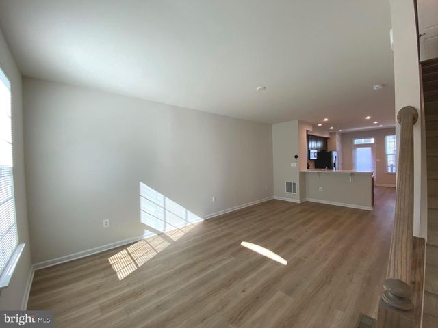 1110 SPUR LN, Fredericksburg, VA 22401