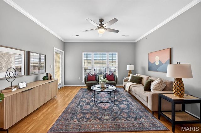 1251 Strassner Drive 2112, Brentwood, MO 63144