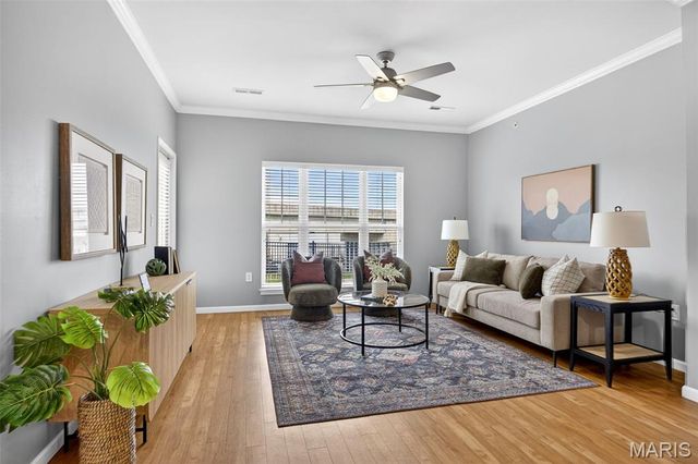 1251 Strassner Drive 2112, Brentwood, MO 63144