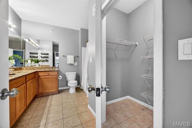 1251 Strassner Drive 2112, Brentwood, MO 63144