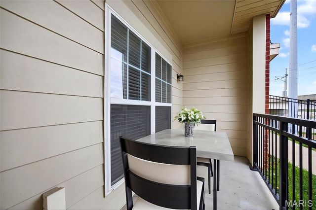 1251 Strassner Drive 2112, Brentwood, MO 63144