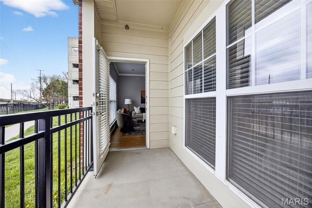 1251 Strassner Drive 2112, Brentwood, MO 63144