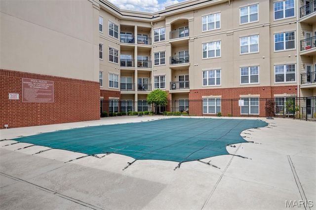 1251 Strassner Drive 2112, Brentwood, MO 63144