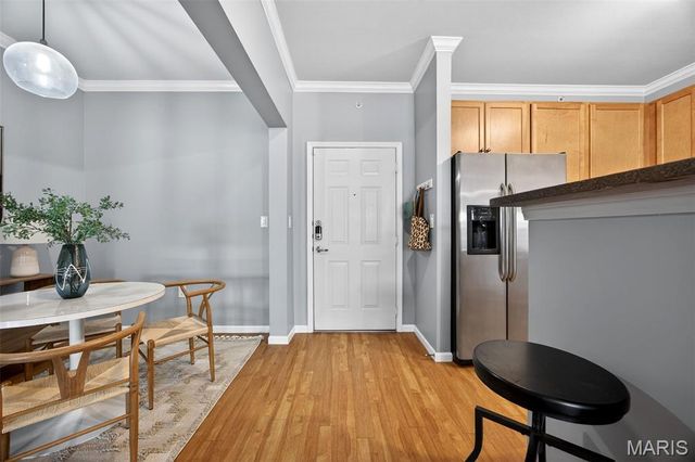 1251 Strassner Drive 2112, Brentwood, MO 63144