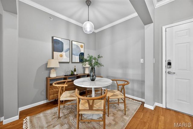 1251 Strassner Drive 2112, Brentwood, MO 63144