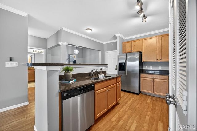 1251 Strassner Drive 2112, Brentwood, MO 63144