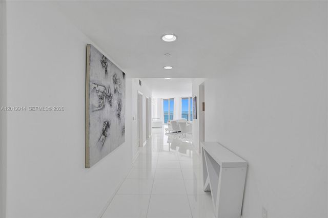 6365 Collins Ave 2403, Miami Beach, FL 33141