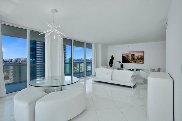 6365 Collins Ave 2403, Miami Beach, FL 33141