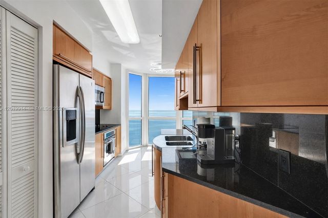 6365 Collins Ave 2403, Miami Beach, FL 33141