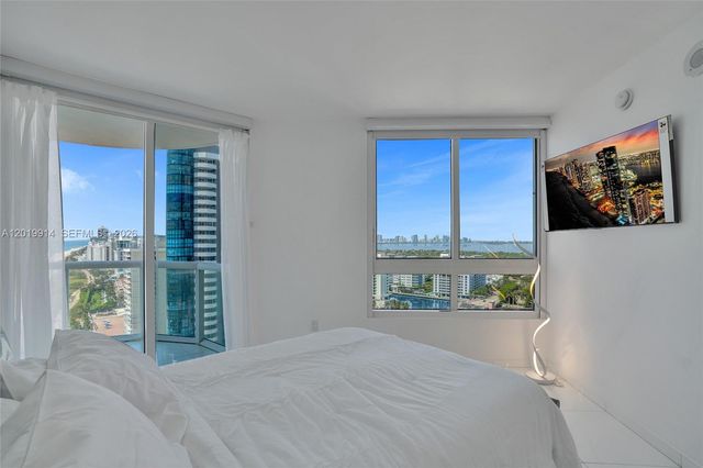 6365 Collins Ave 2403, Miami Beach, FL 33141