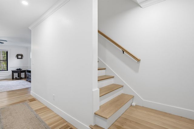 8 Gale Street, Concord, NH 03301