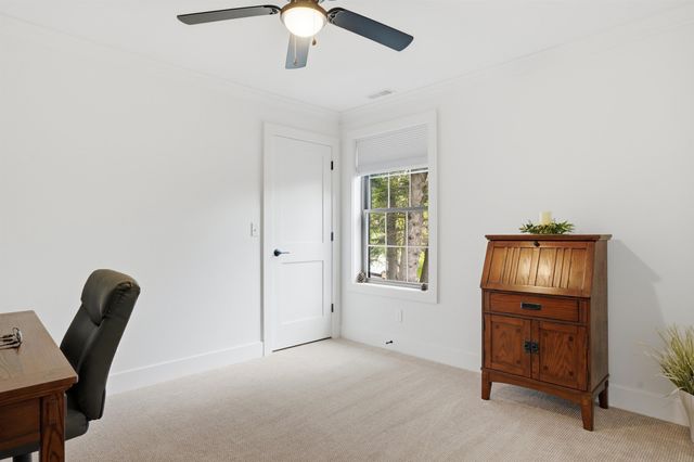 8 Gale Street, Concord, NH 03301