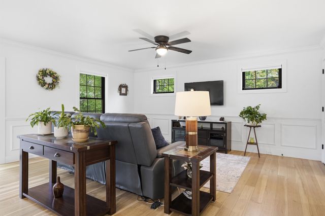 8 Gale Street, Concord, NH 03301