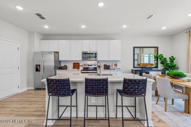 14752 MACADAMIA Lane, Jacksonville, FL 32218