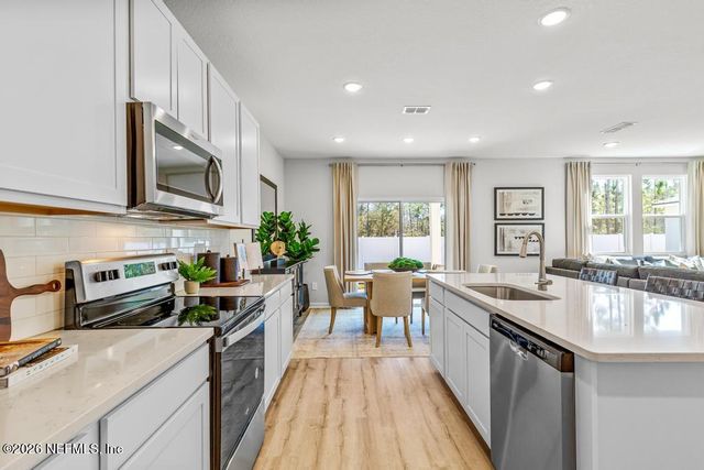 14752 MACADAMIA Lane, Jacksonville, FL 32218