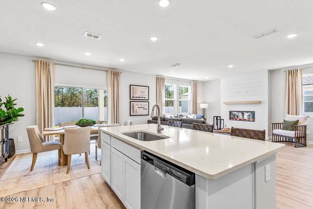 14752 MACADAMIA Lane, Jacksonville, FL 32218